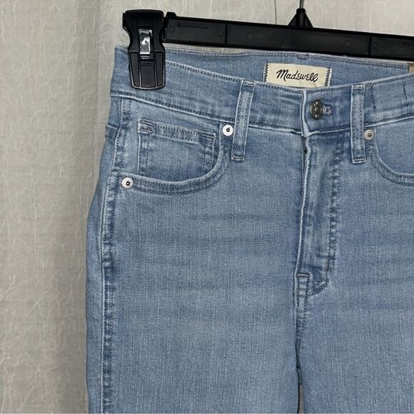 Madewell 23 Light Blue Wash Vintage High Rise Skinny Jeans - Picture 8 of 16